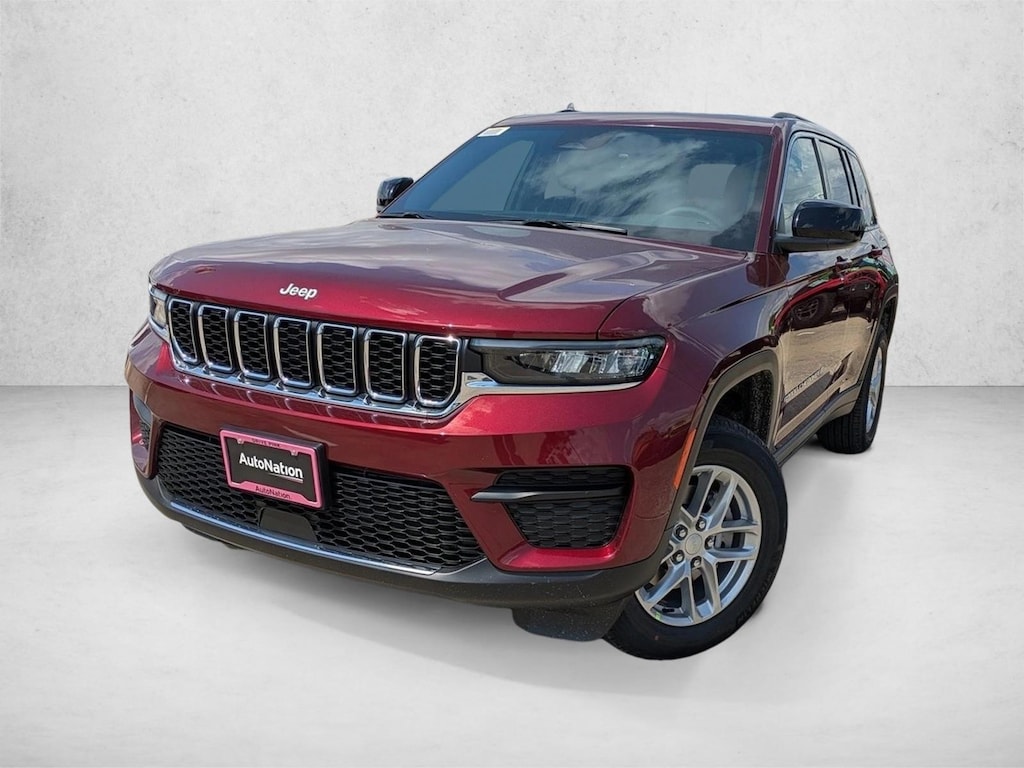 New 2025 Jeep Grand Cherokee Laredo SUV