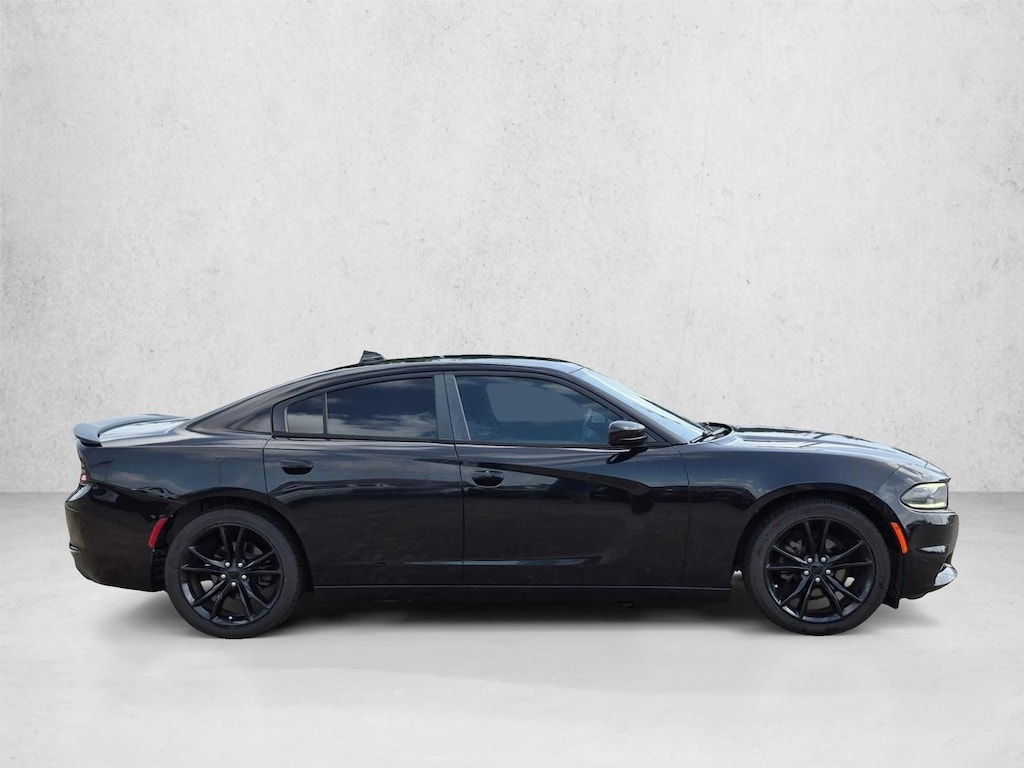 Used 2016 Dodge Charger SXT 4dr Car