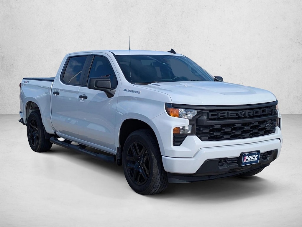 Used 2025 Chevrolet Silverado 1500 Custom Crew Cab Pickup