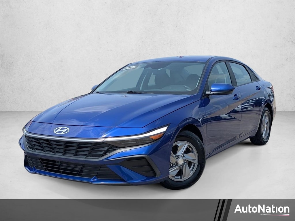 Used 2024 Hyundai Elantra SE 4dr Car