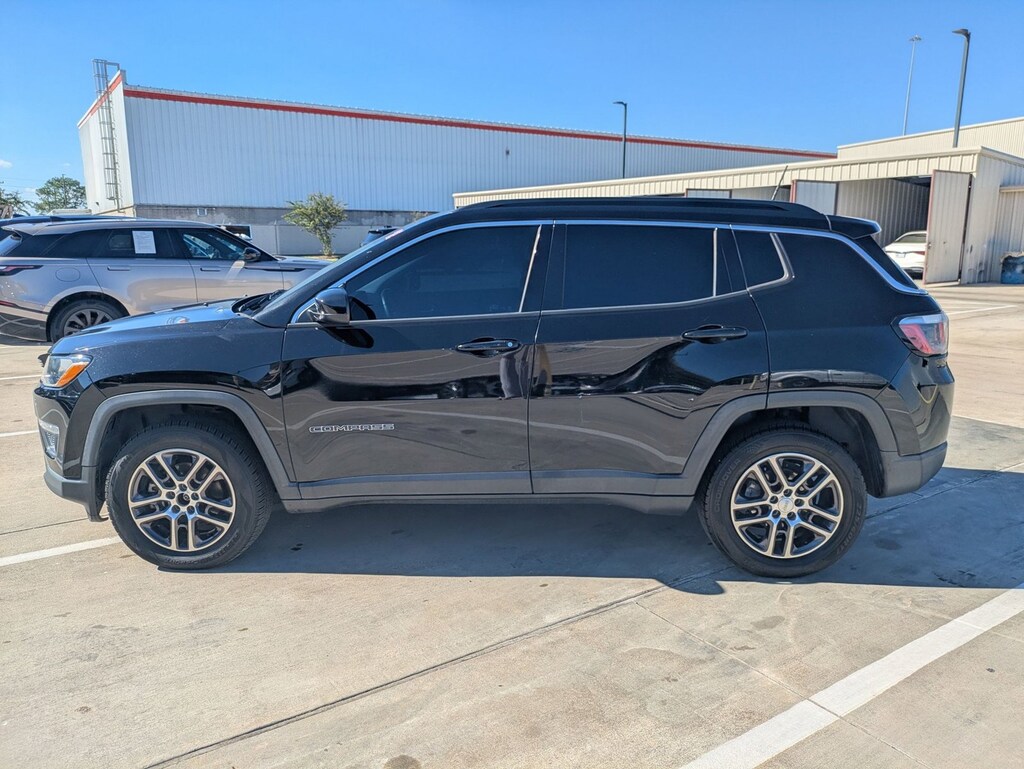 Used 2018 Jeep Compass Latitude Sport Utility