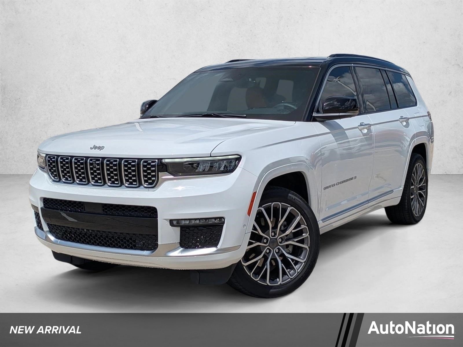 2025 Jeep Grand Cherokee L Summit Reserve 4x4's photo
