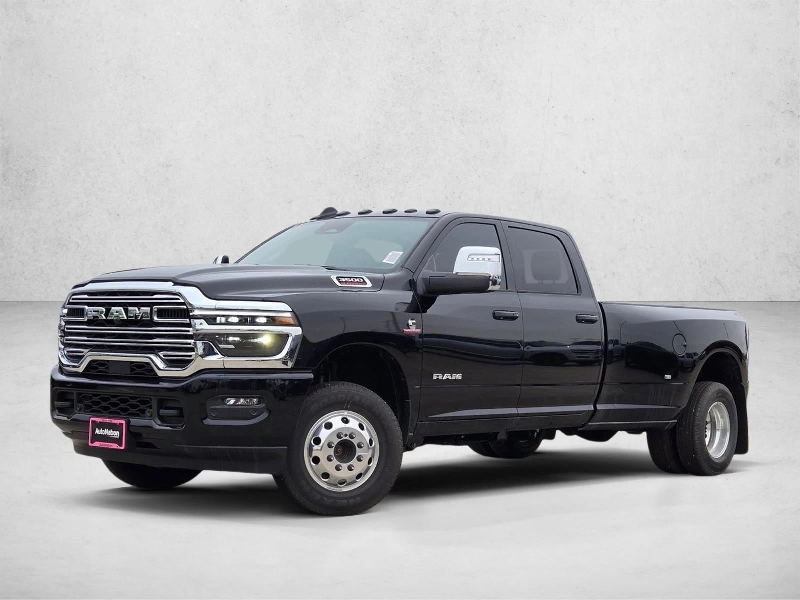 2026 RAM Ram 3500 Pickup Laramie's photo