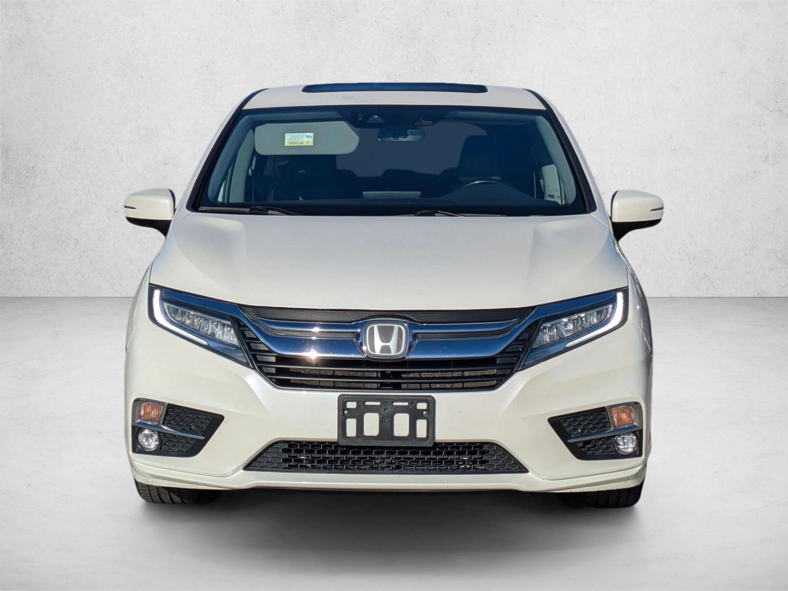 2019 Honda Odyssey Elite photo 2