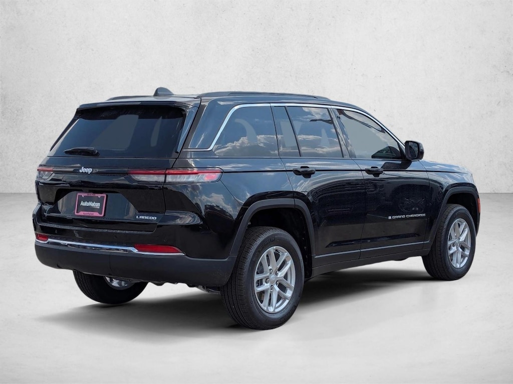 New 2025 Jeep Grand Cherokee Laredo X SUV