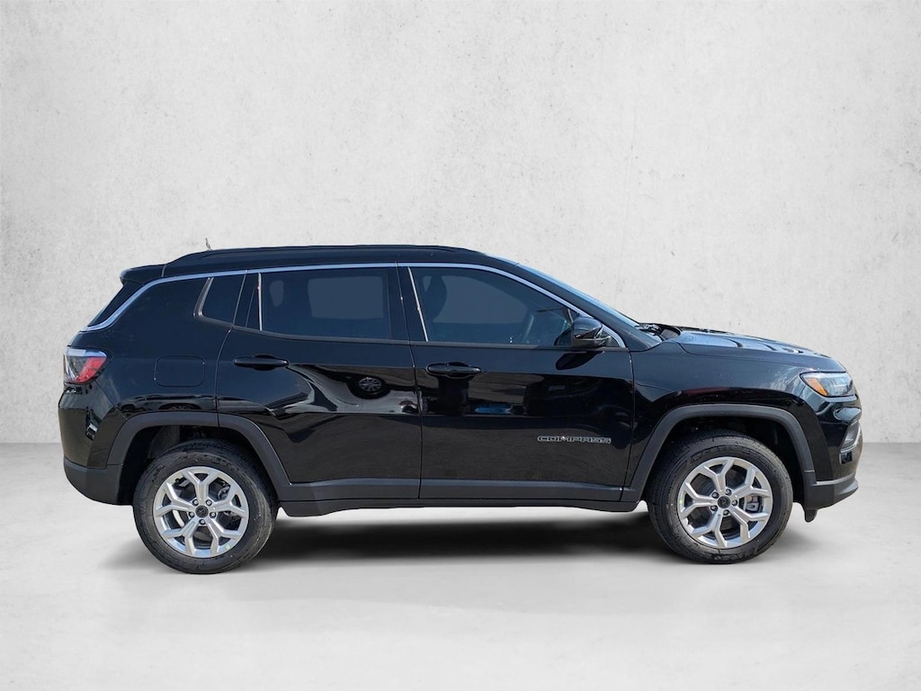 New 2026 Jeep Compass Latitude SUV