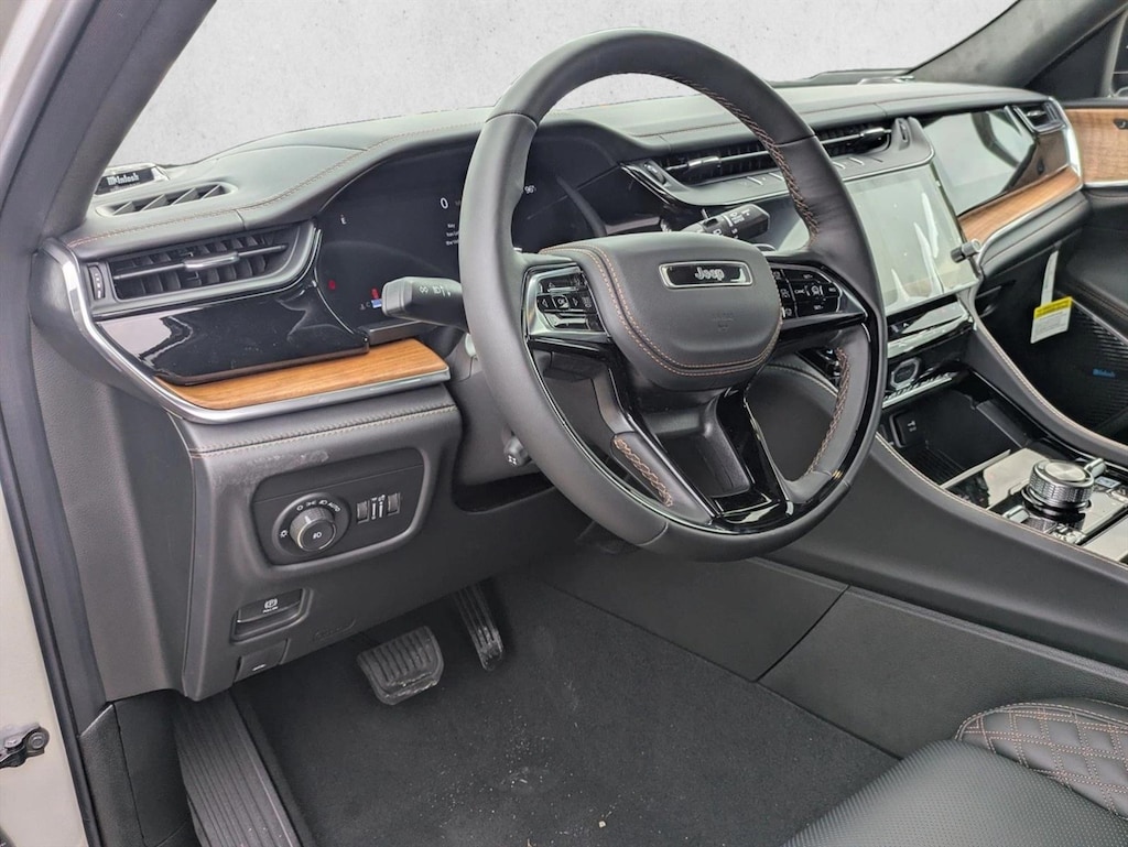 New 2026 Jeep Grand Cherokee Summit SUV