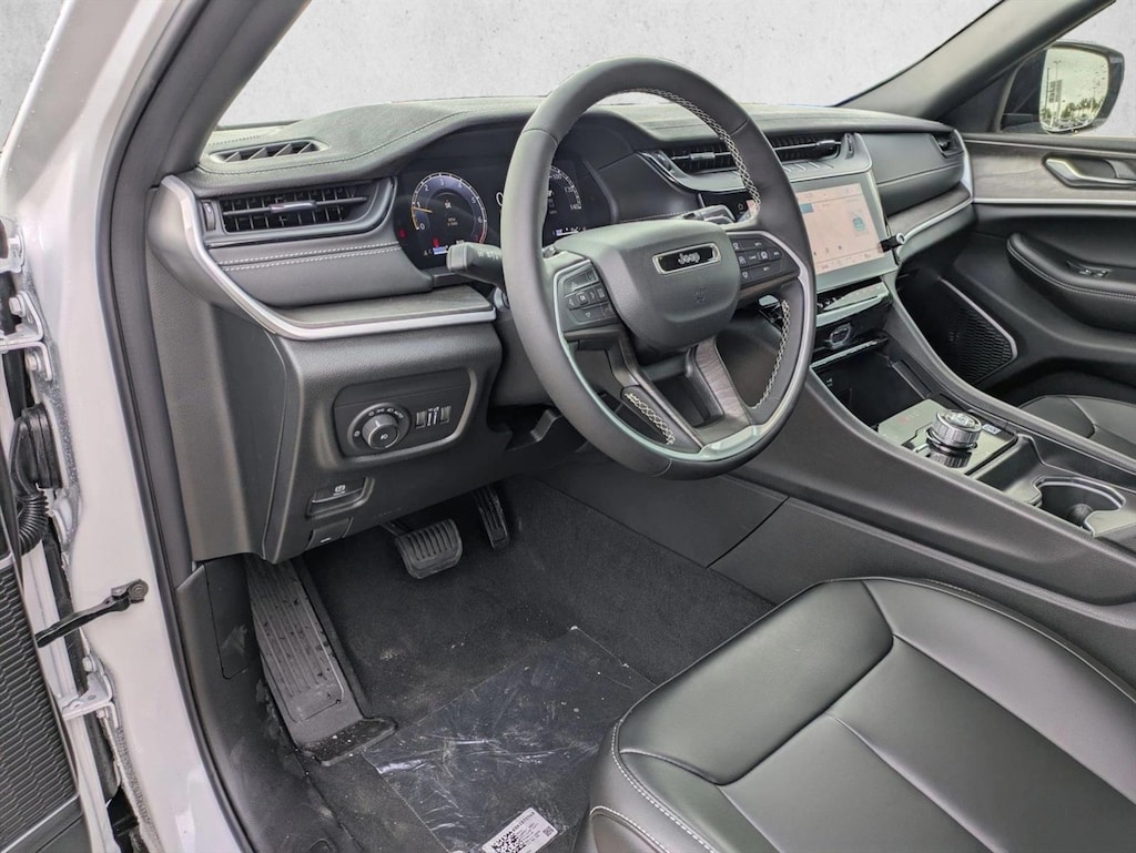 New 2026 Jeep Grand Cherokee Limited SUV