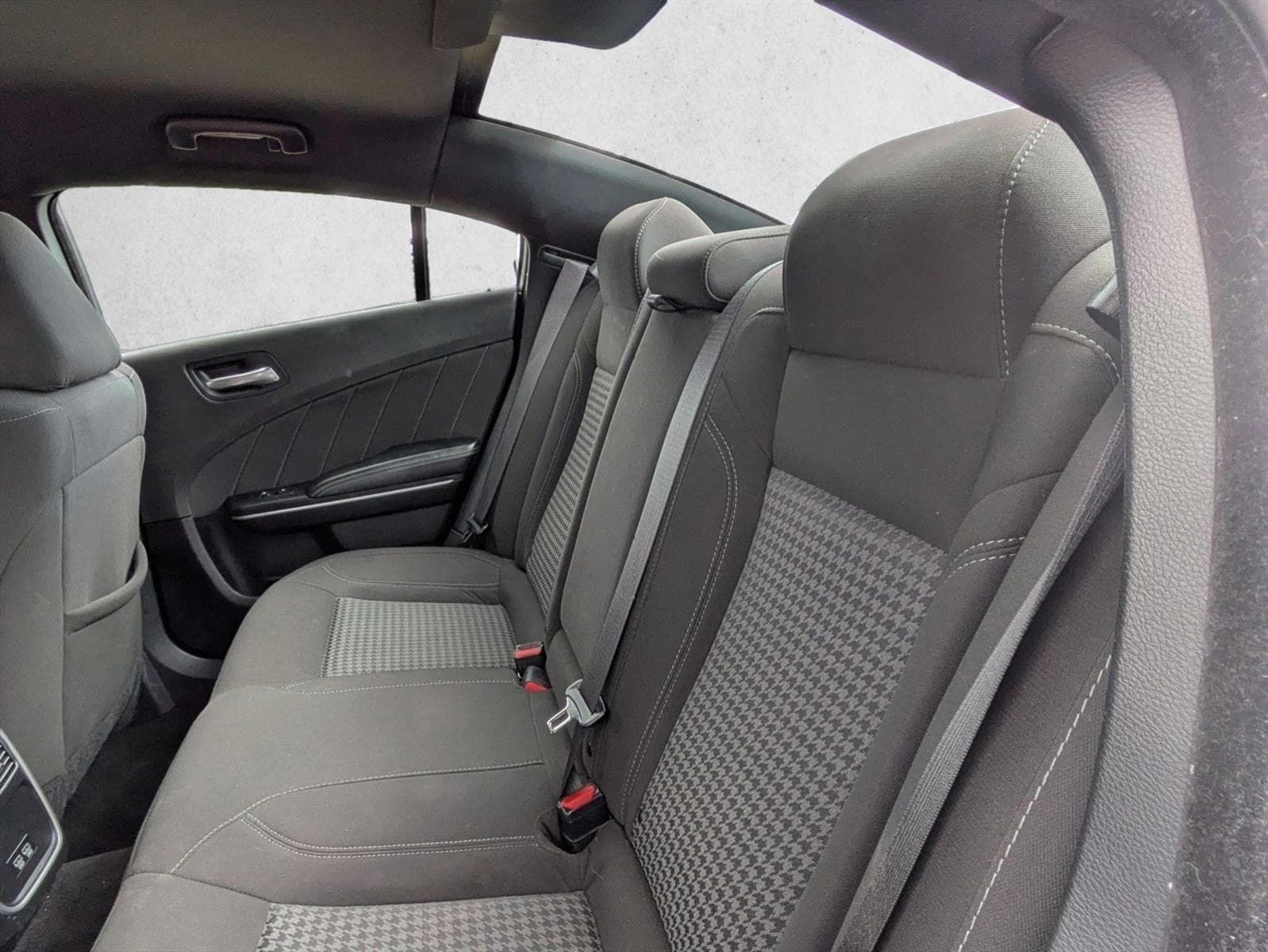 2023 Dodge Charger SXT - Photo 15