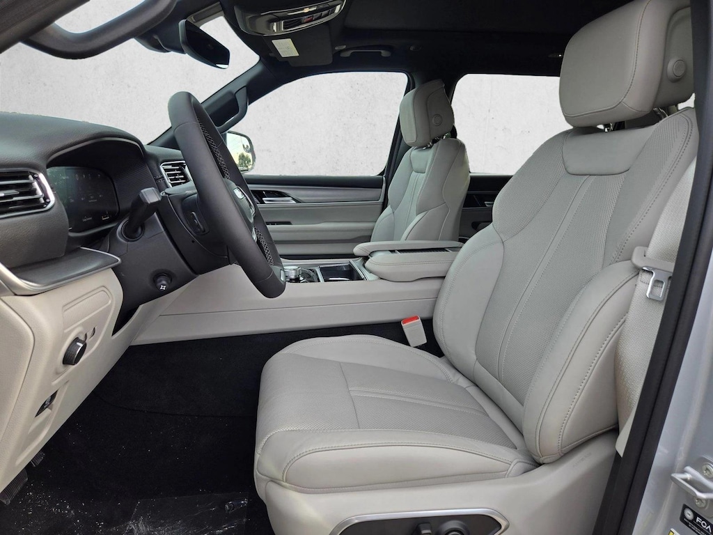 New 2026 Jeep Grand Wagoneer SUV