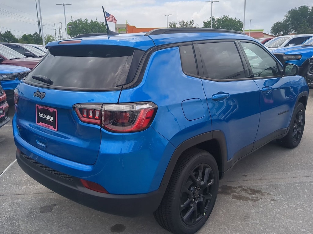 New 2026 Jeep Compass Latitude SUV