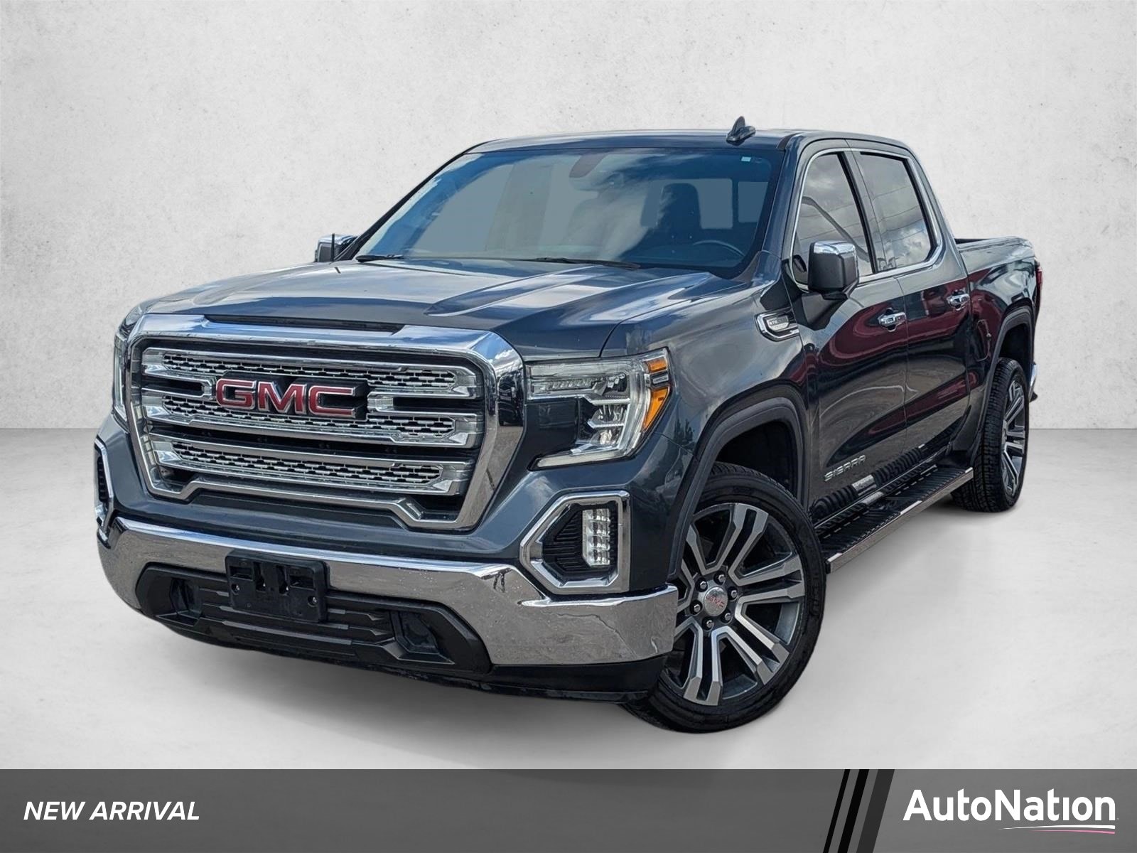 2019 GMC Sierra 2WD Crew Cab Short Box SLT's photo