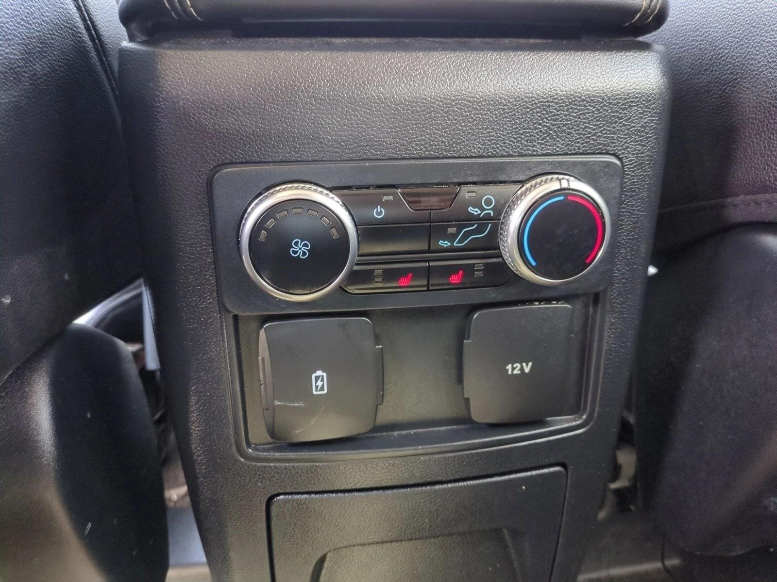 2023 Ford Explorer Limited - Photo 15