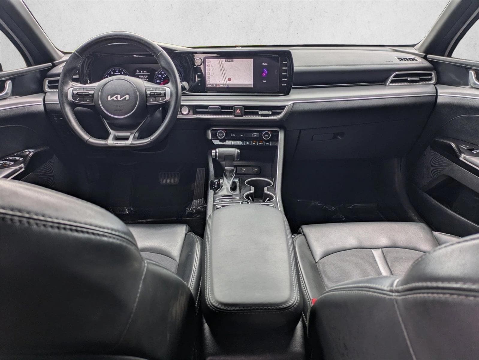 2024 Kia K5 GT-Line - Photo 16