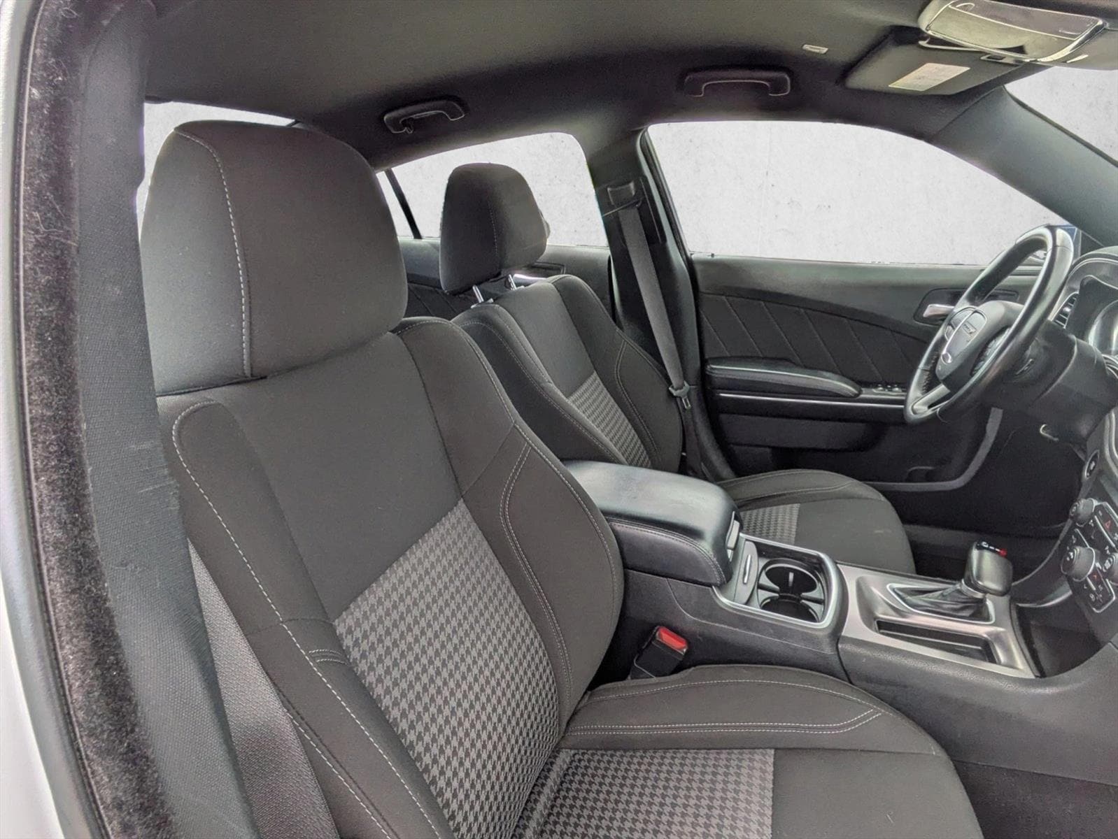 2023 Dodge Charger SXT - Photo 19