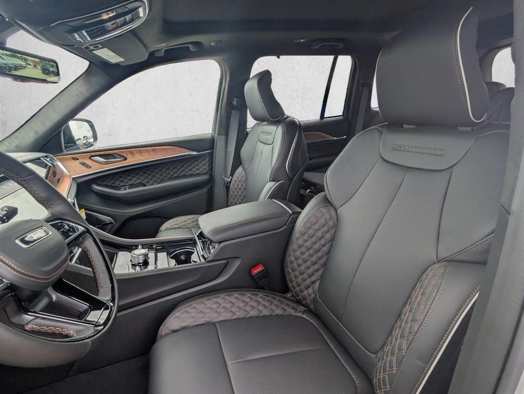 New 2026 Jeep Grand Cherokee Summit SUV