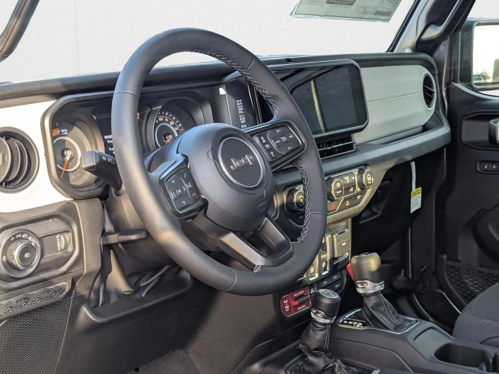 2025 Jeep Wrangler Willys photo 3