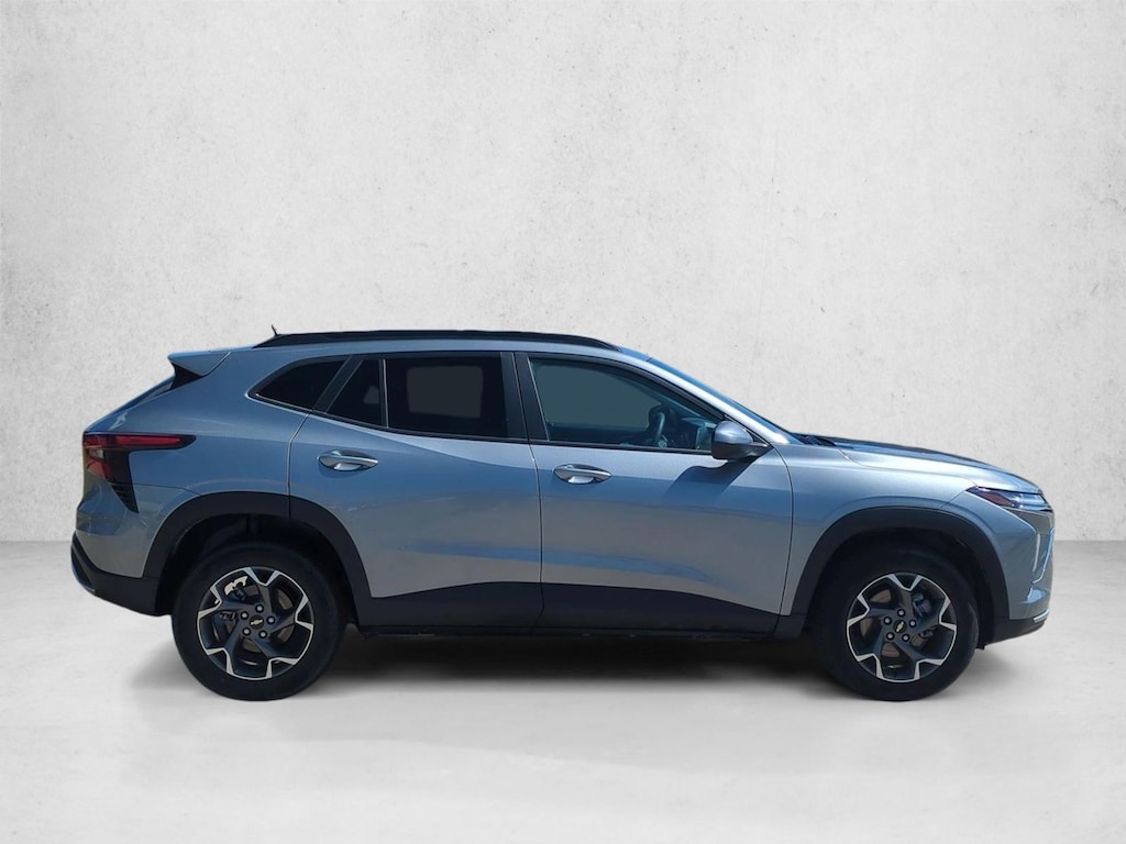 Used 2025 Chevrolet Trax LT Sport Utility