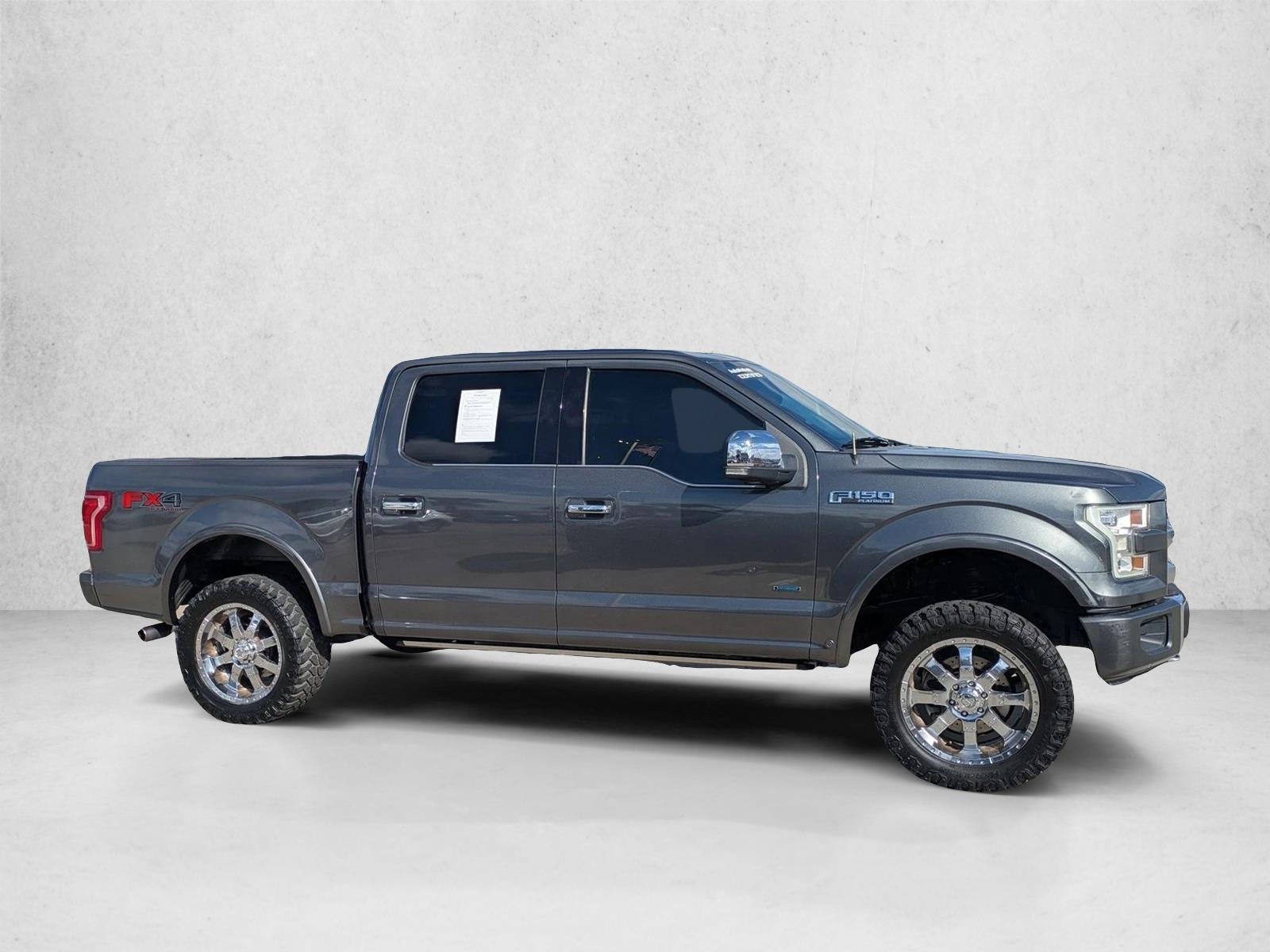 2016 Ford F-150 Platinum photo 4