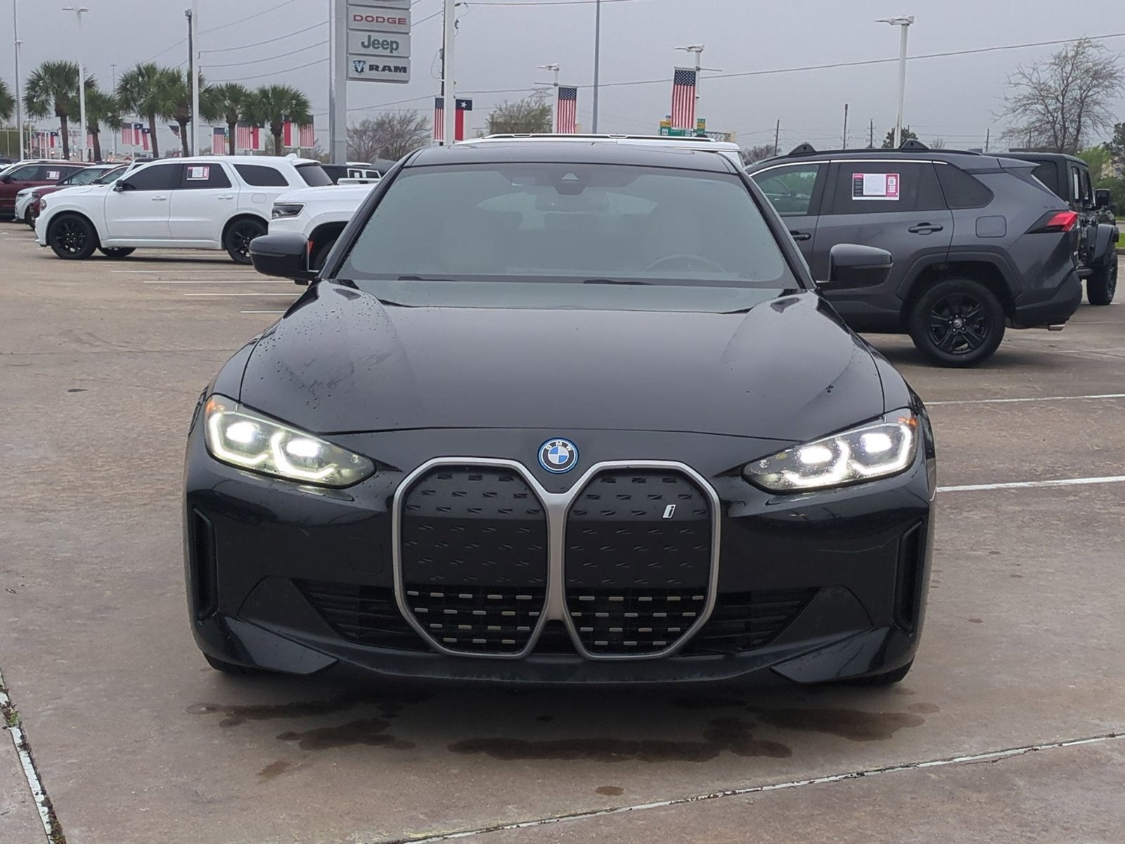 Used 2023 BMW i4 40 with VIN WBY73AW0XPFP77682 for sale in Katy, TX