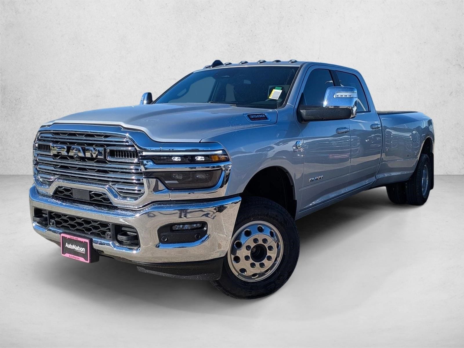 2026 RAM Ram 3500 Pickup Laramie's photo