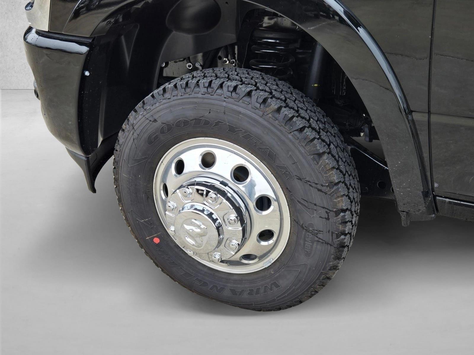 2026 RAM Ram 3500 Pickup Limited/Longhorn - Photo 17