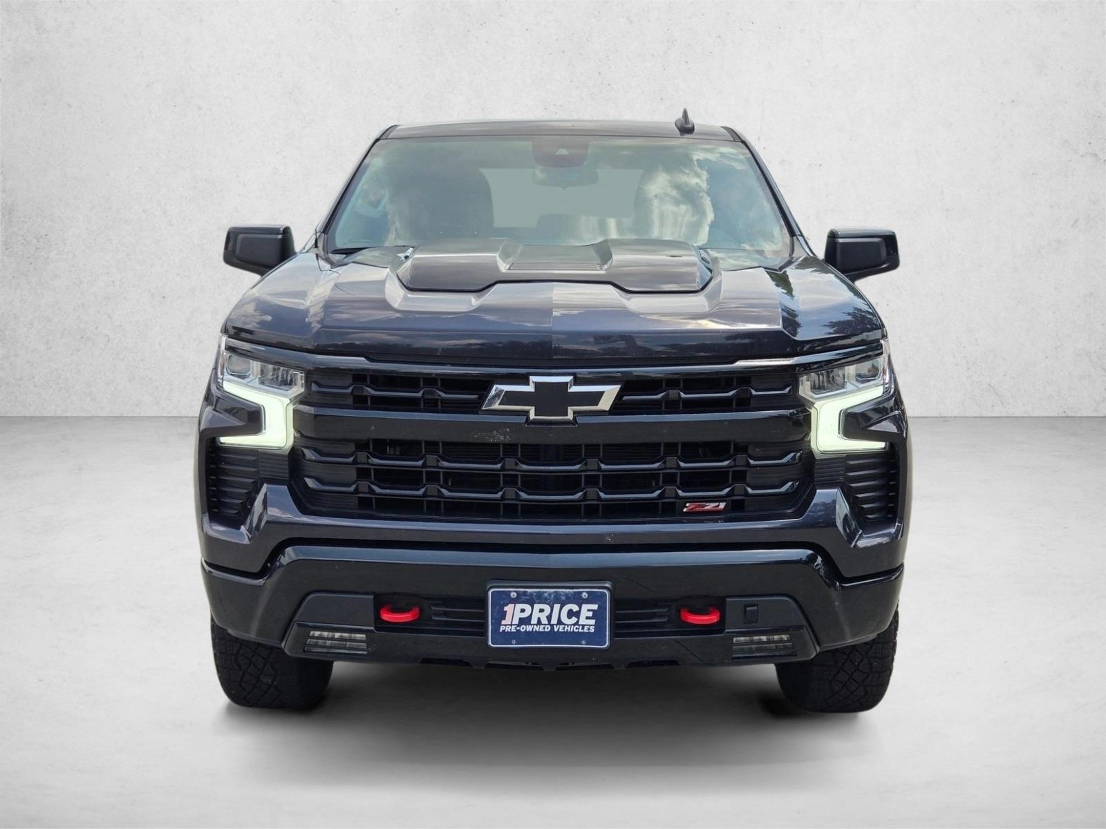 2024 Chevrolet Silverado 1500 LT Trail Boss photo 2