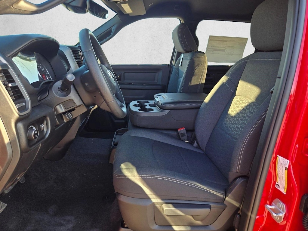 New 2026 Ram 2500 Black Express Truck Crew Cab