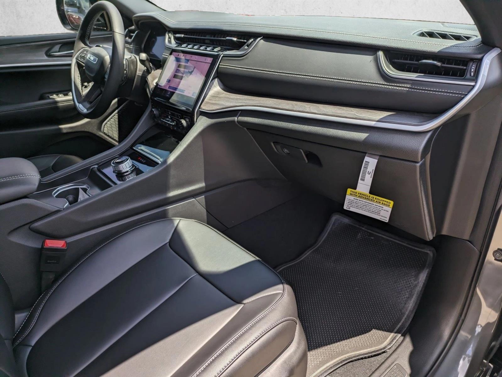 2025 Jeep Grand Cherokee L Limited - Photo 17