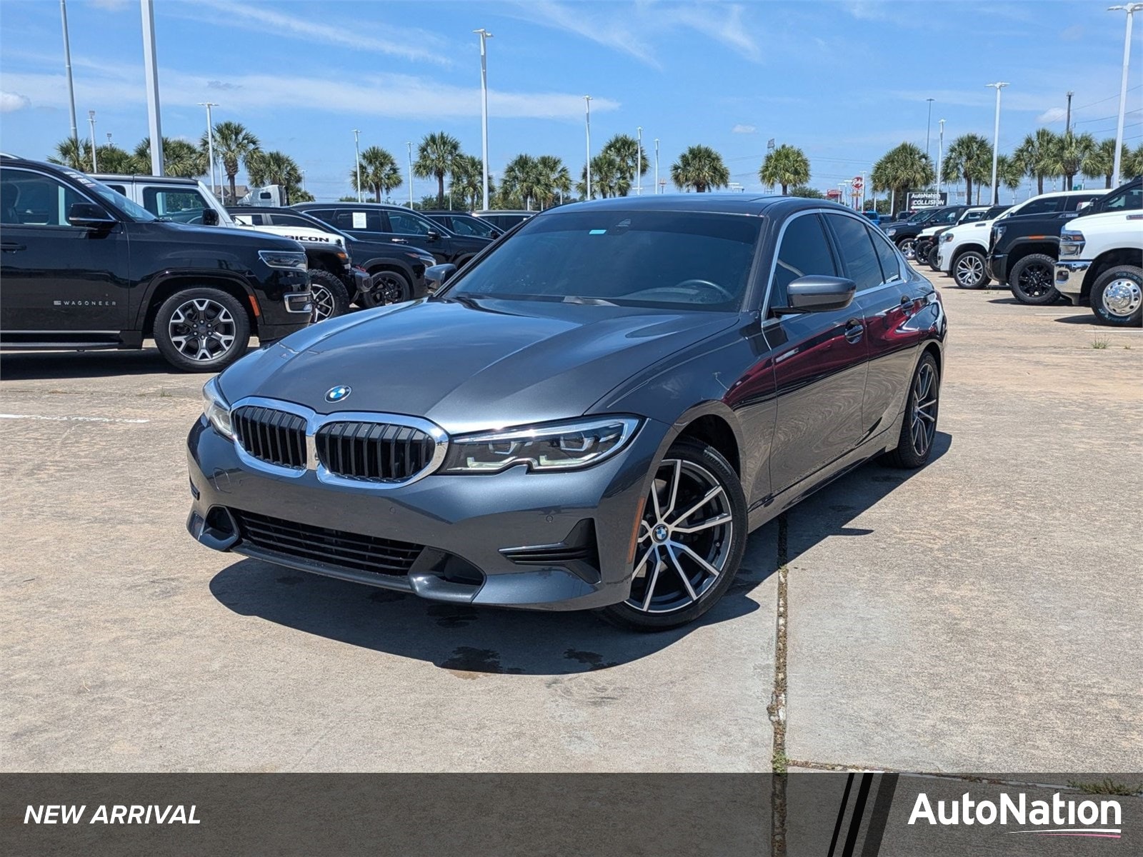 2020 BMW 3 Series 330i Sedan's photo