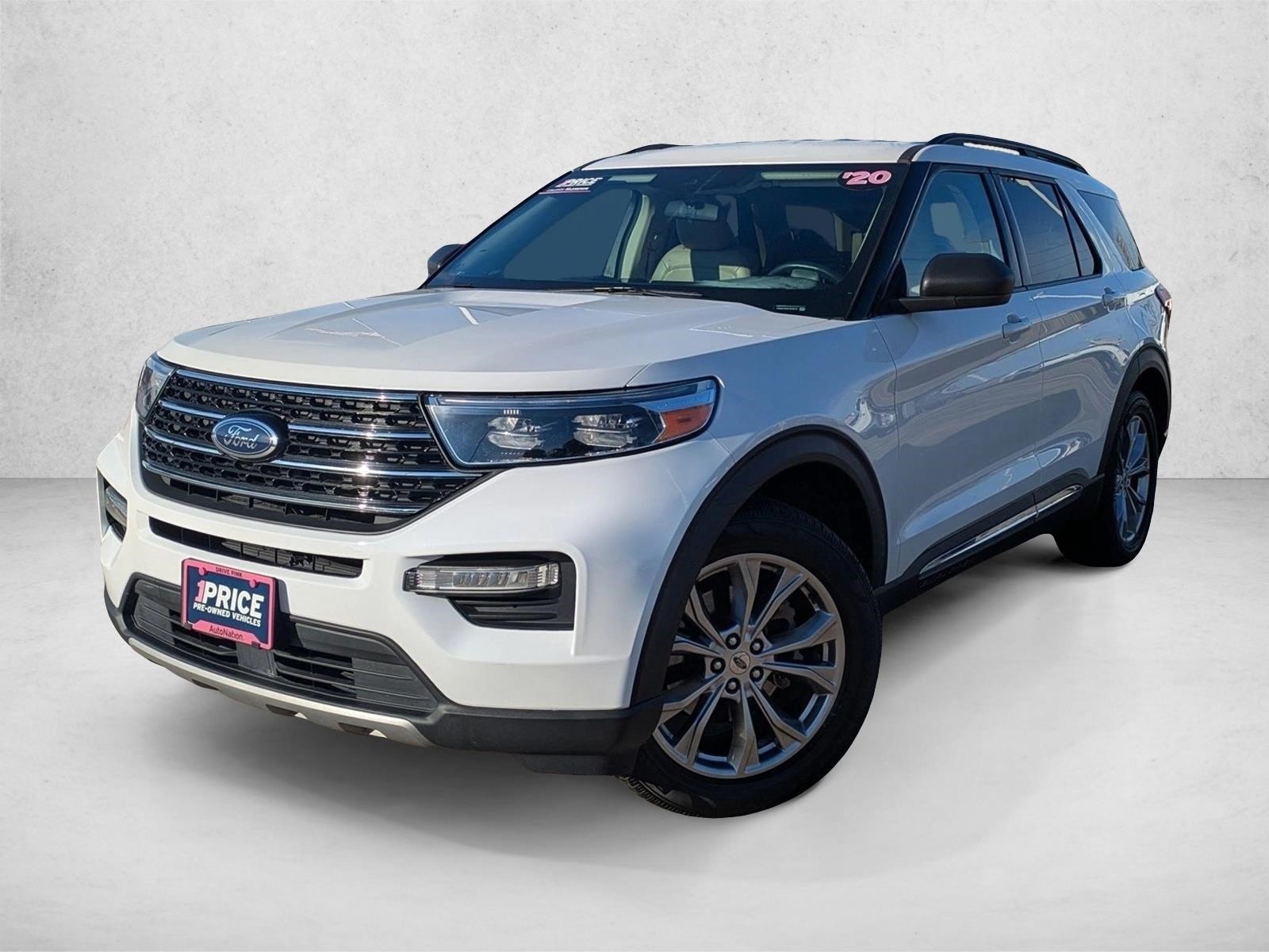 2020 Ford Explorer XLT's photo