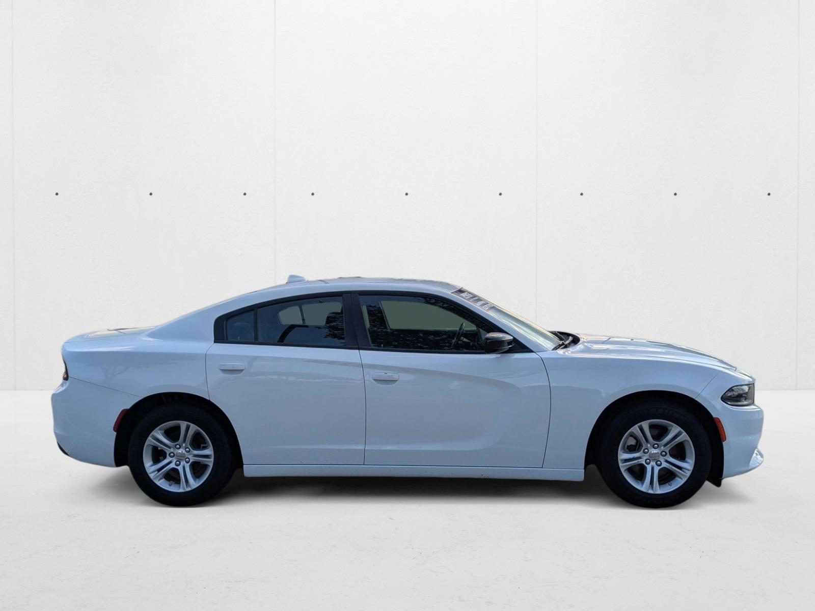 2023 Dodge Charger SXT photo 3
