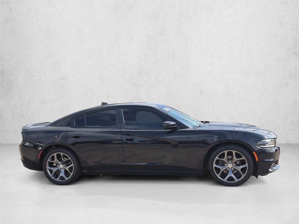 Used 2015 Dodge Charger SXT 4dr Car