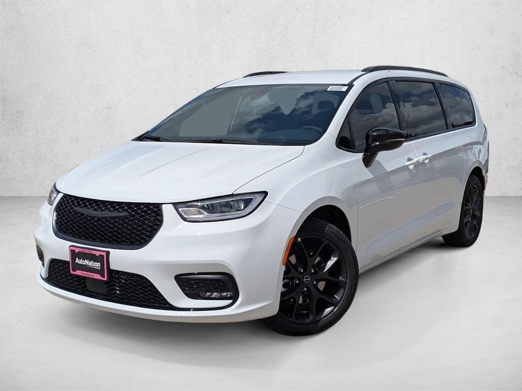 New 2026 Chrysler Pacifica Select Van Passenger Van