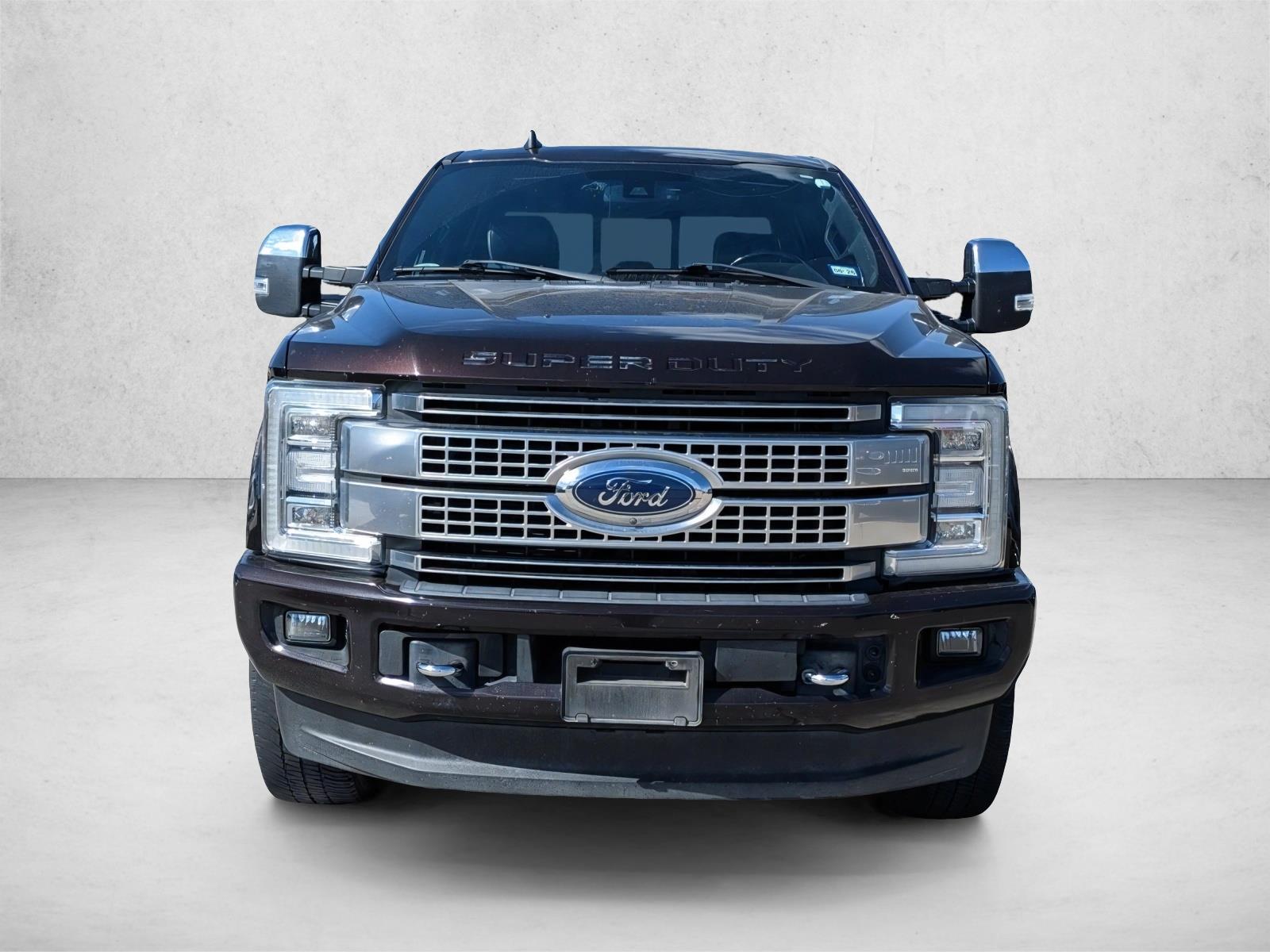 2019 Ford F-250 Platinum photo 2