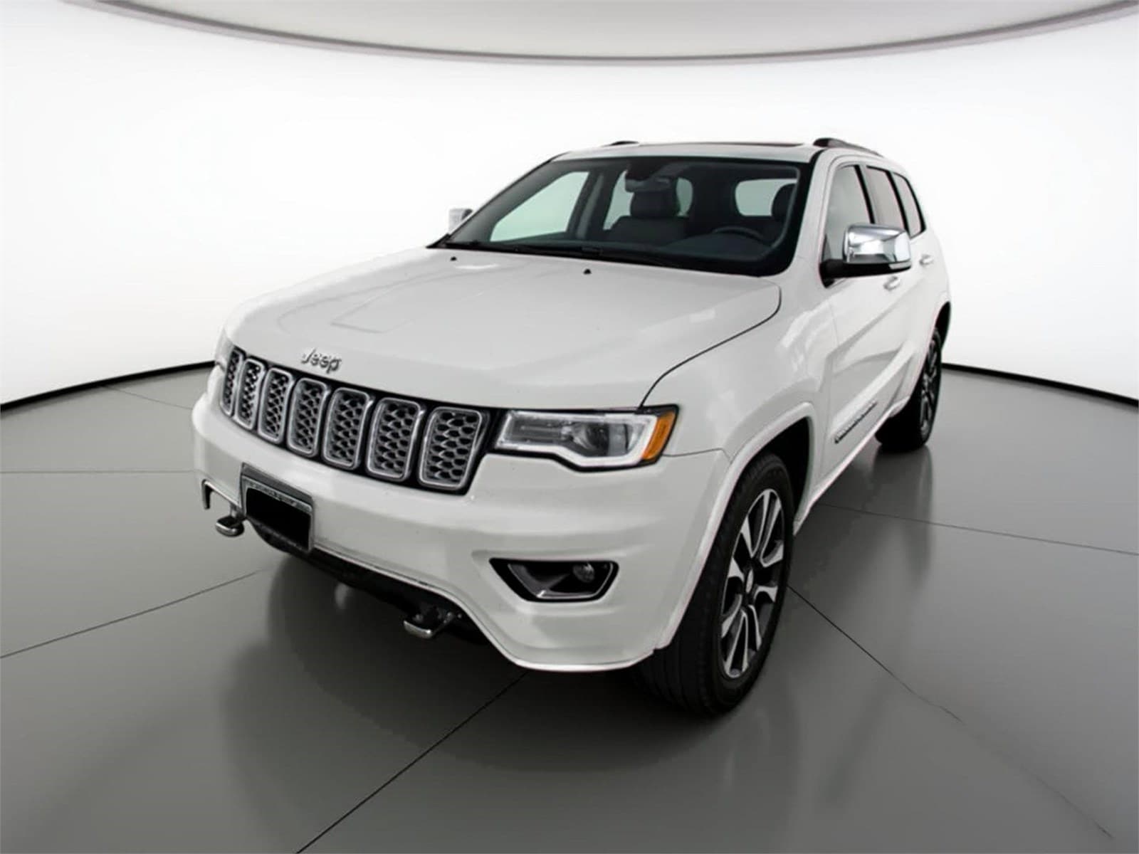 2017 Jeep Grand Cherokee Overland's photo
