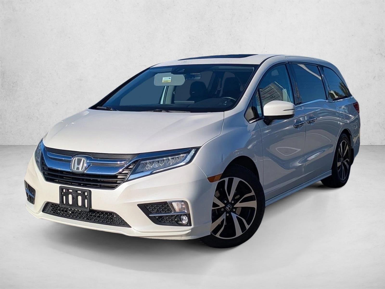 2019 Honda Odyssey Elite's photo