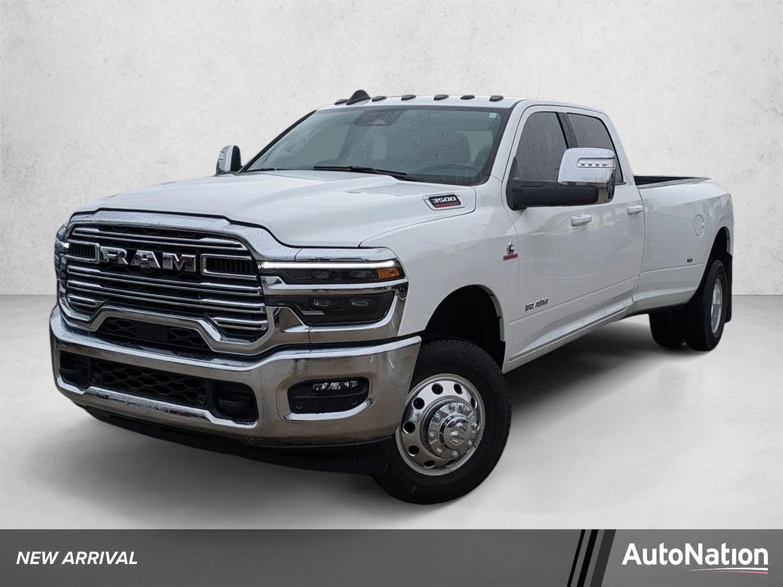 2025 RAM 3500 Laramie 4X4 Crew Cab LWB's photo