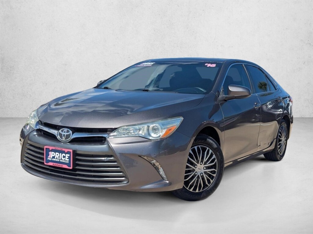 Used 2016 Toyota Camry LE 4dr Car