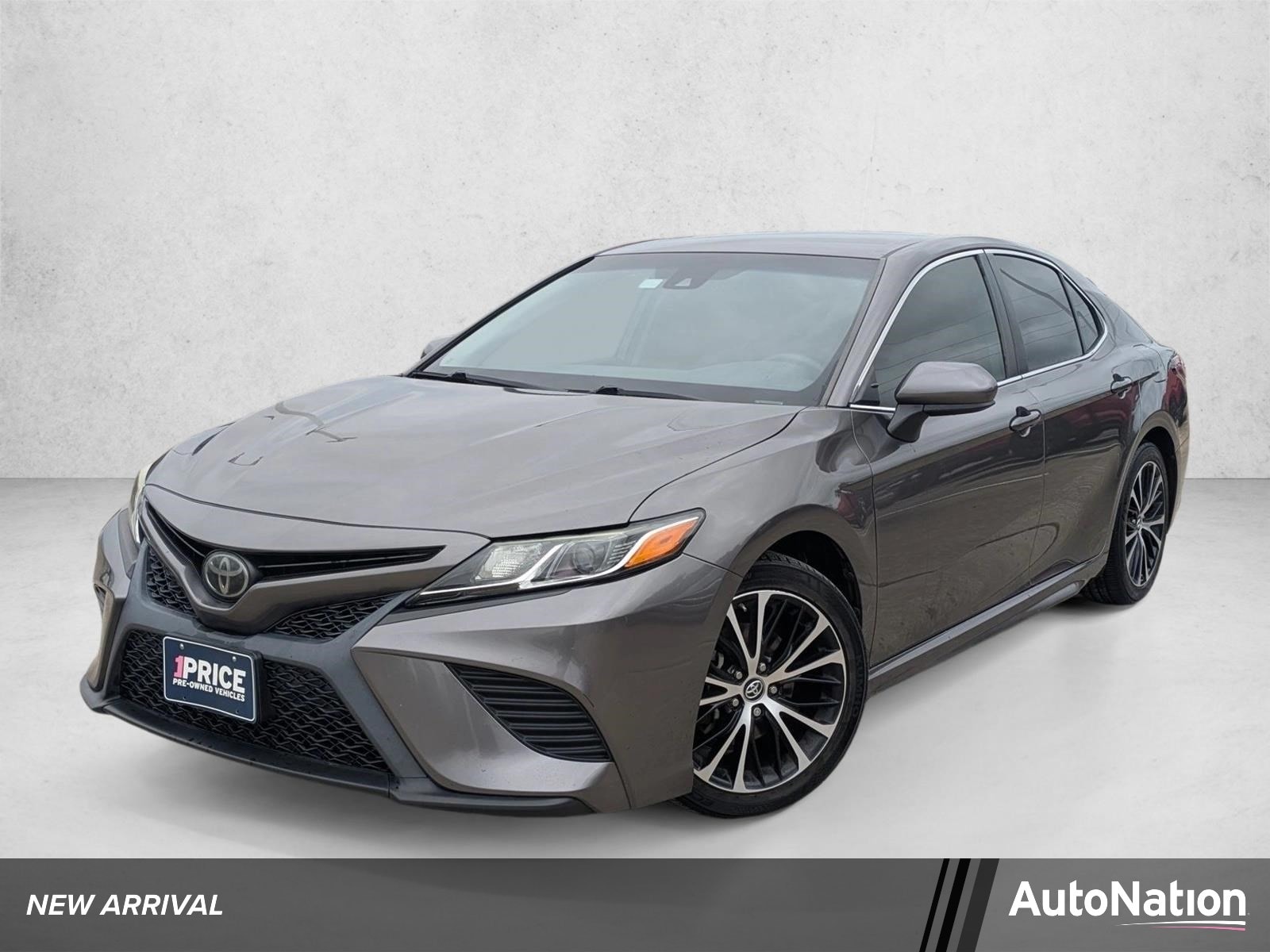 2019 Toyota Camry 2.5 Auto SE's photo