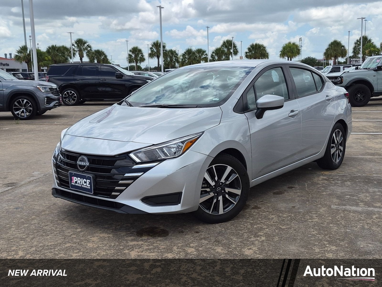 2023 Nissan Versa 1.6 SV CVT's photo