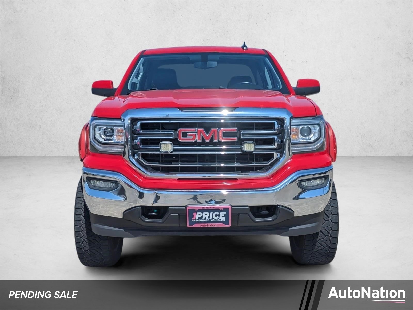 2017 GMC Sierra 4WD Crew Cab Short Box SLE's photo