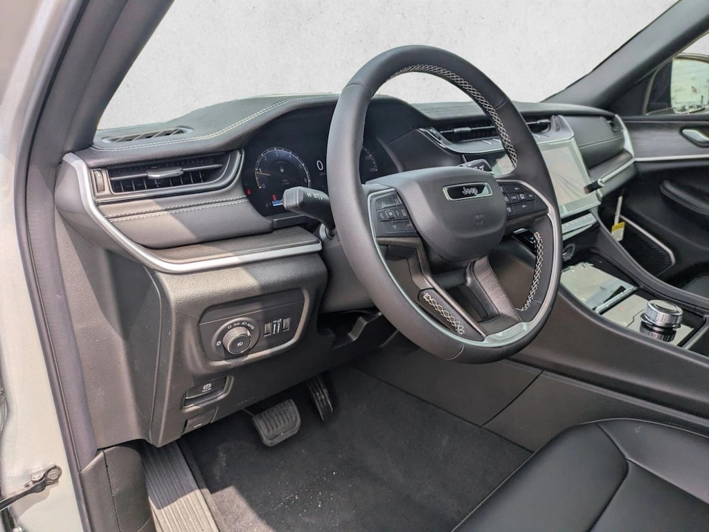 New 2026 Jeep Grand Cherokee L Limited SUV