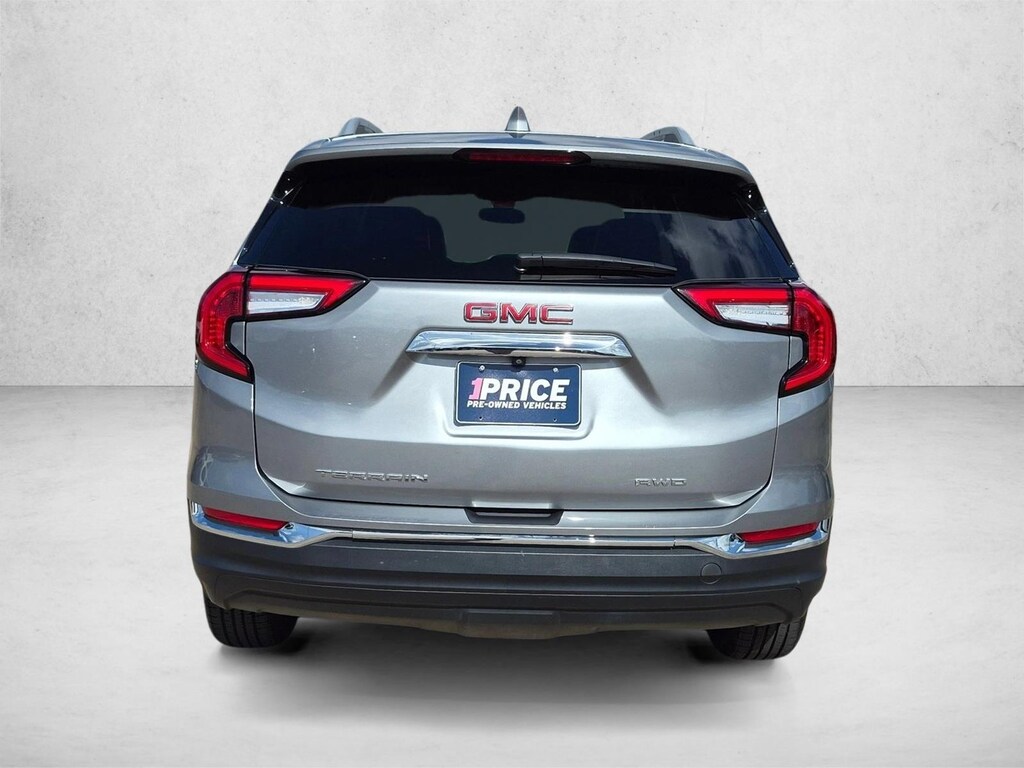 Used 2024 GMC Terrain SLT Sport Utility