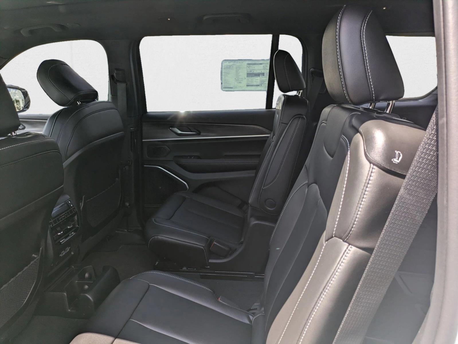2025 Jeep Grand Cherokee L Limited - Photo 14