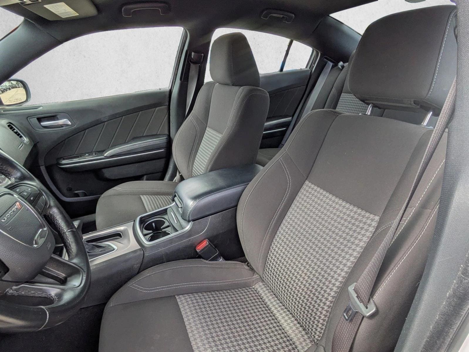 2023 Dodge Charger SXT - Photo 10