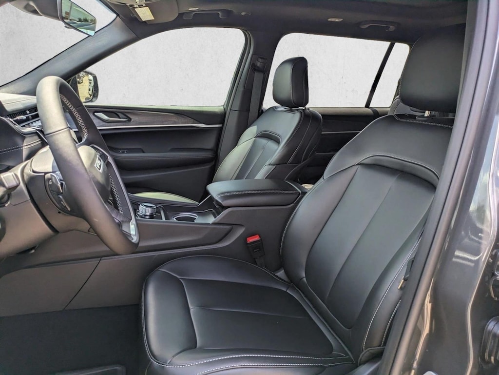 New 2025 Jeep Grand Cherokee L Limited SUV
