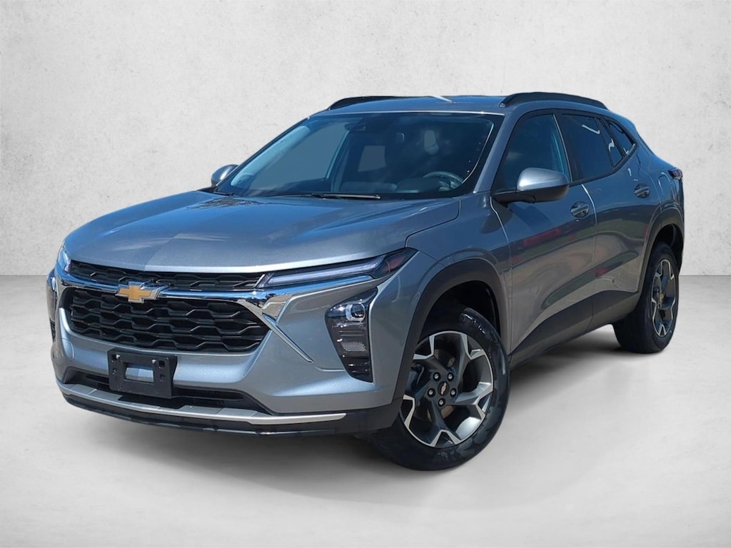 Used 2025 Chevrolet Trax LT Sport Utility