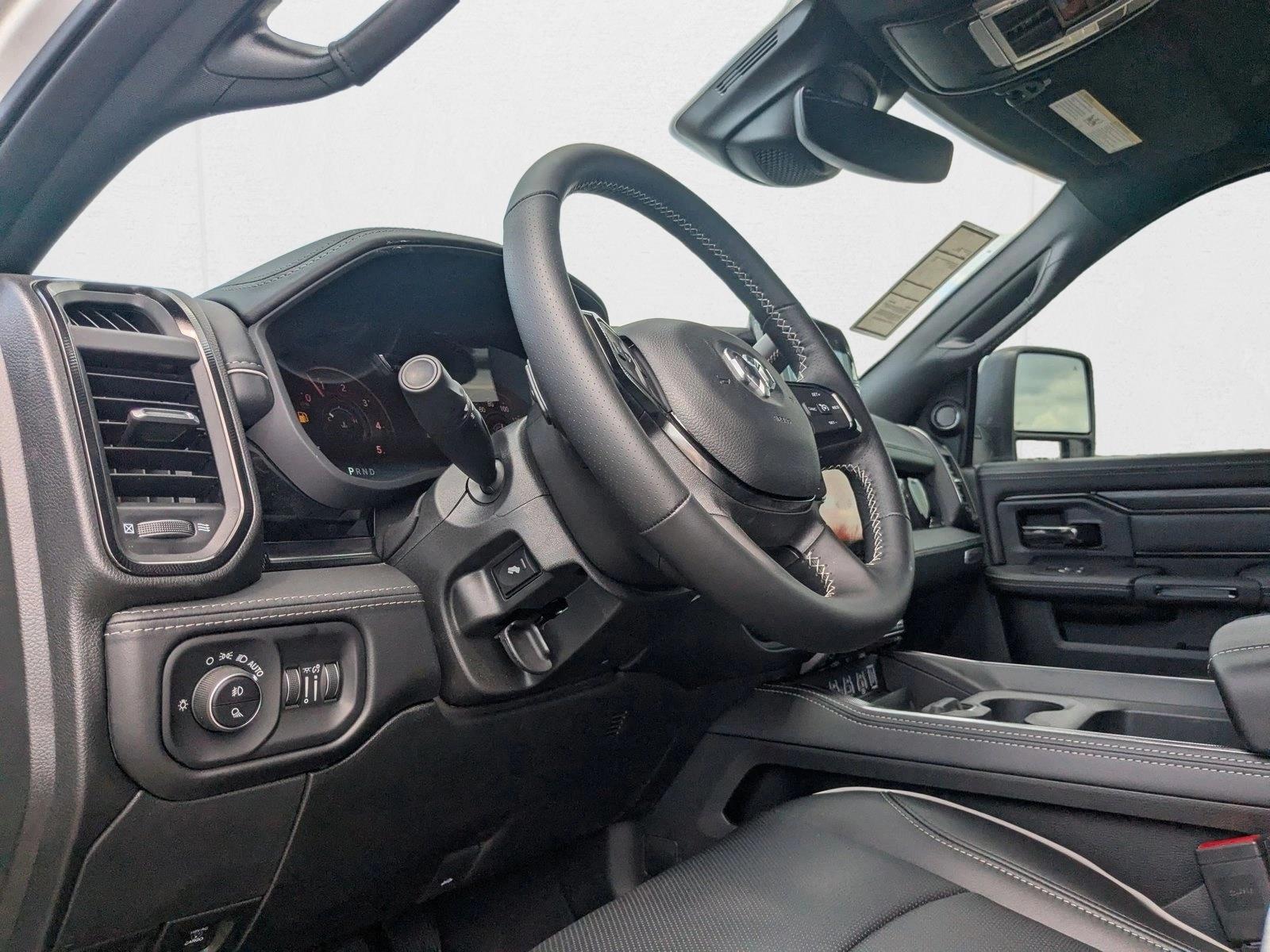 2025 RAM 2500 Rebel - Photo 9