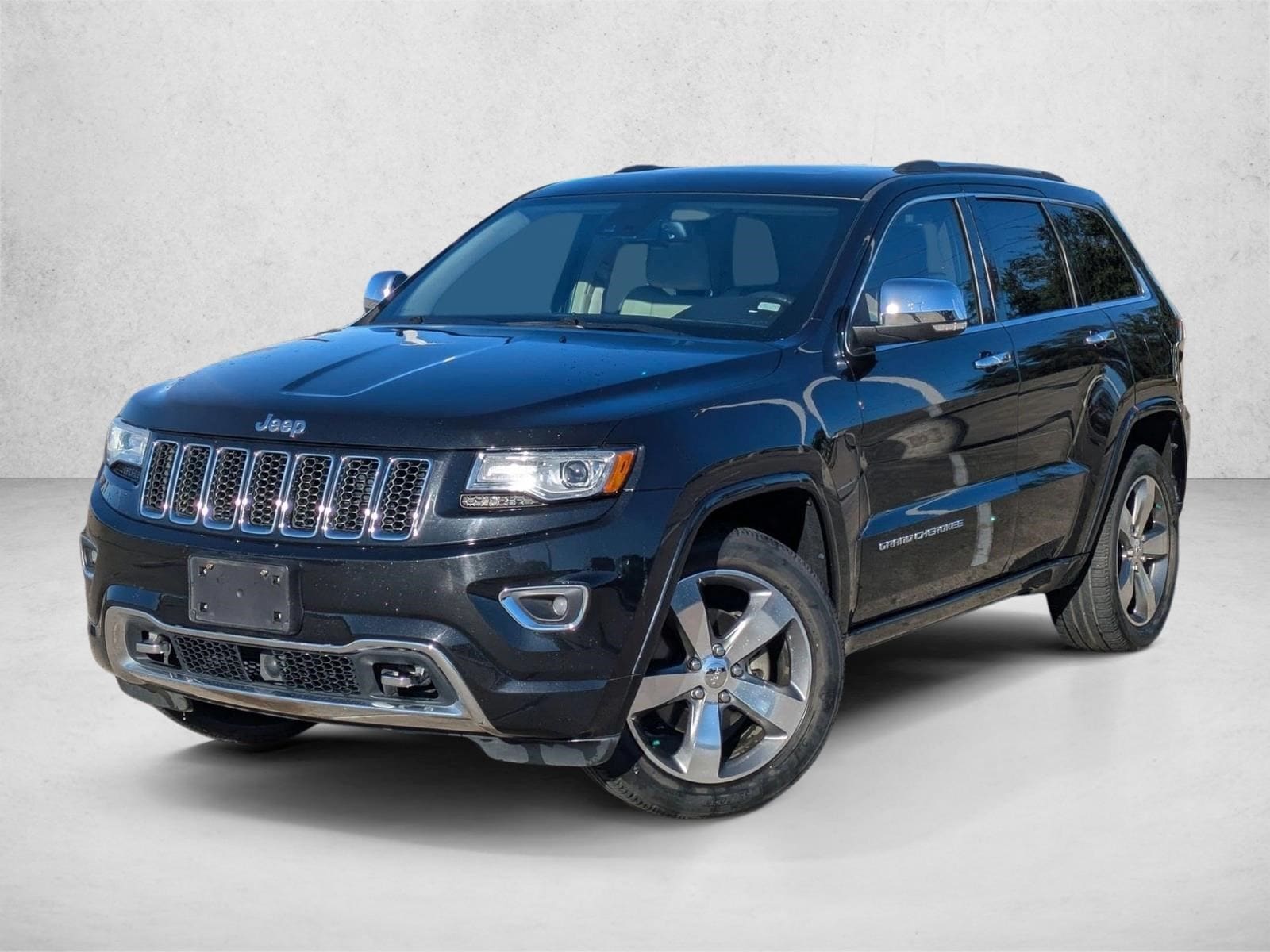 2015 Jeep Grand Cherokee Overland's photo